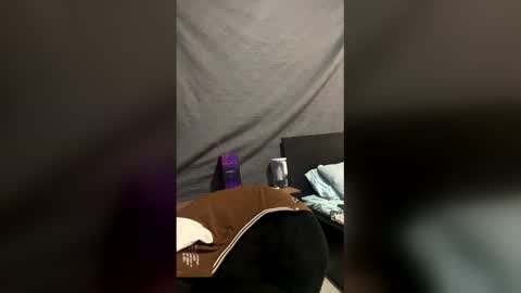 lunchoos62222 online show from January 17, 2026, 10:09 am