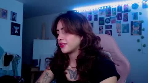 Snapshot of lunita_girl chatting on November 26, 2025, 4:57 am xh online show from November 26, 2025, 4:57 am