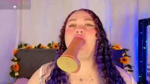 L U N I T A  online show from February 28, 2026, 4:13 am