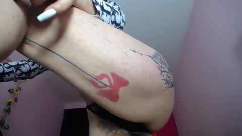 Luna Tamara online show from October 28, 2025, 4:05 am