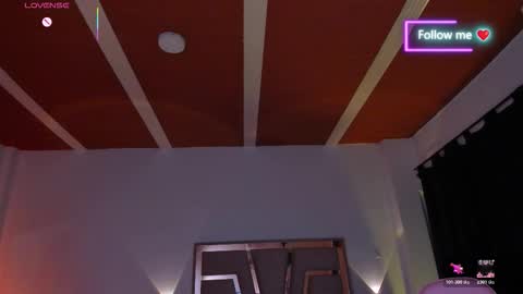 LUNA ROSE online show from February 11, 2026, 4:50 am