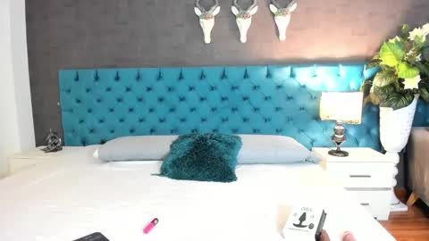 Luna online show from June 2, 2026, 2:41 pm