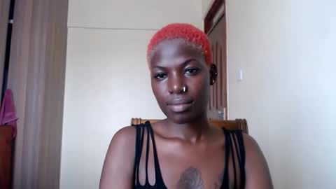 luo_queen online show from June 6, 2026, 9:25 am