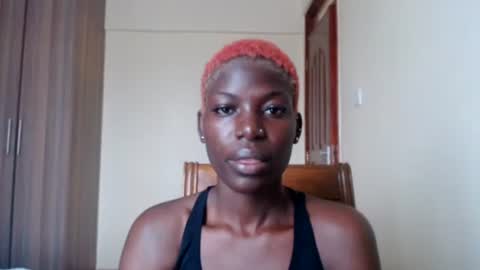 luo_queen online show from June 23, 2026, 8:23 am