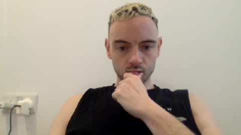 Lupine online show from October 31, 2025, 9:10 am