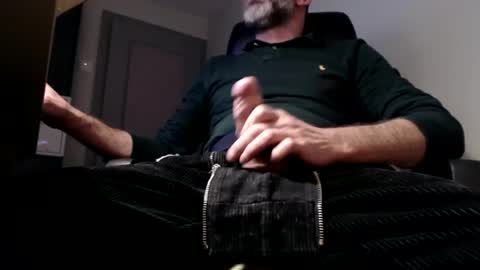 Snapshot of lure4beef chatting on January 30, 2025, 4:34 pm lure4beef online show from January 30, 2025, 4:34 pm