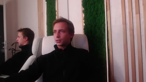 Ren online show from April 3, 2026, 7:56 pm