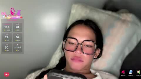 Maxie online show from April 6, 2026, 5:41 am