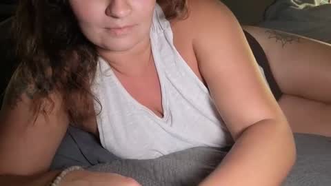 Lush Red online show from October 8, 2025, 2:09 am