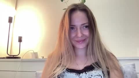 Snapshot of lusiluv chatting on October 8, 2025, 10:07 pm lusiluv online show from October 8, 2025, 10:07 pm