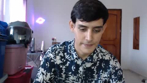 Snapshot of lusrodri chatting on October 13, 2025, 11:05 pm Sebastian E. online show from October 13, 2025, 11:05 pm