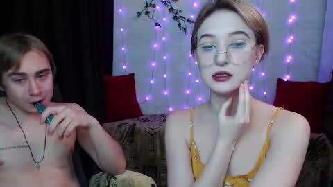 Snapshot of lust444money chatting on November 18, 2025, 10:14 pm lust444money online show from November 18, 2025, 10:14 pm