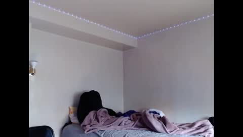 LUST online show from September 21, 2025, 7:15 pm