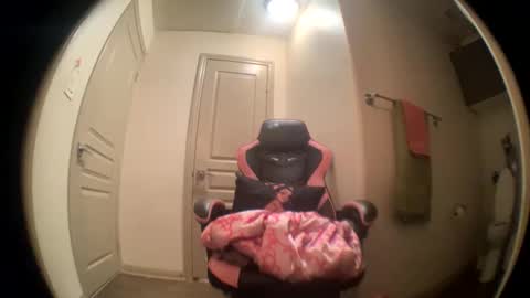 LOLA online show from January 3, 2025, 8:21 am