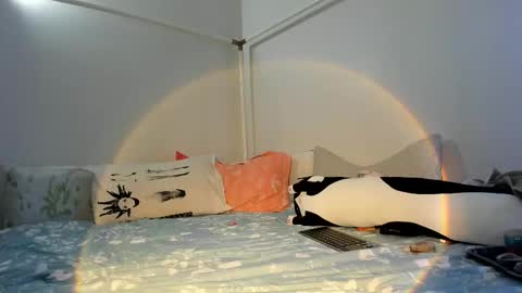 LOLA online show from September 18, 2025, 1:18 am