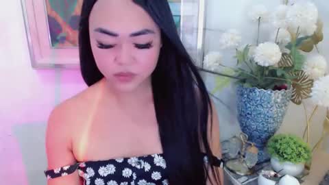 Trina online show from June 10, 2026, 5:18 am