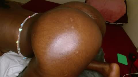 lustrous-choco online show from February 20, 2026, 12:40 am