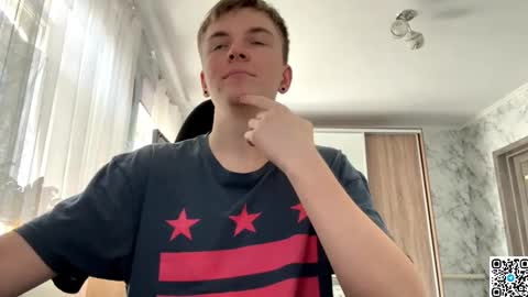 Nik online show from September 10, 2025, 7:52 am