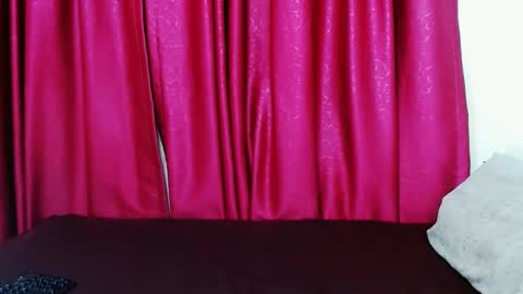 lustydesirex online show from February 10, 2025, 12:52 am