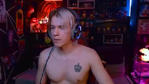 lustymatt online show from October 22, 2025, 8:36 am