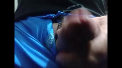 lutorres online show from January 3, 2025, 3:27 am