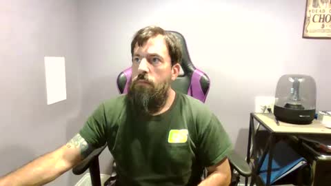 Snapshot of luv2likslit611455 chatting on October 8, 2025, 7:50 am Luv2likslit online show from October 8, 2025, 7:50 am