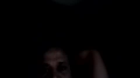 Snapshot of luv3981 chatting on December 14, 2025, 7:51 pm Pervert online show from December 14, 2025, 7:51 pm