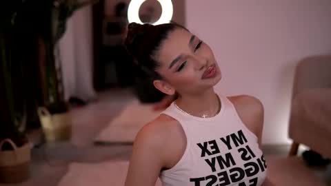 Caprice online show from March 18, 2026, 11:08 pm