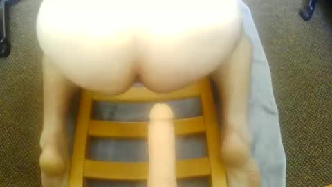 luvoldrmen_485560 online show from June 7, 2026, 9:18 pm