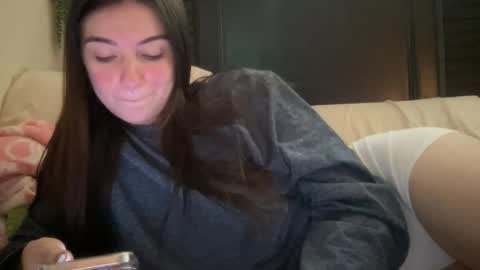 luvrxstarx online show from March 23, 2026, 3:49 pm