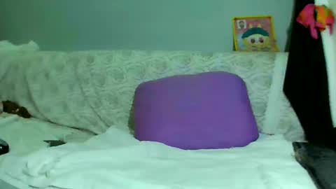 Bee Bee online show from March 5, 2025, 4:56 am