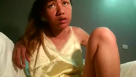 Bee Bee online show from April 18, 2026, 7:01 am