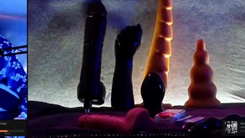 Im a   -  CAMGUY YOU  LIKE to FUCK online show from January 19, 2025, 12:49 am