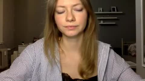 Millie online show from March 3, 2026, 9:53 pm