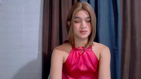 queen lux online show from February 7, 2026, 9:51 pm