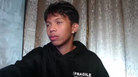 luxirfy online show from October 11, 2025, 4:49 pm