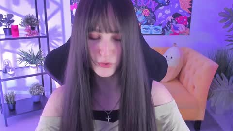 Snapshot of luxrayi chatting on February 6, 2025, 12:22 am Ray online show from February 6, 2025, 12:22 am