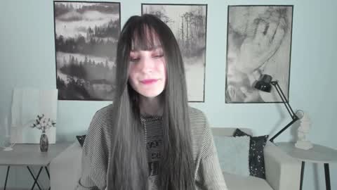 Snapshot of luxrayi chatting on February 6, 2025, 11:58 pm Ray online show from February 6, 2025, 11:58 pm