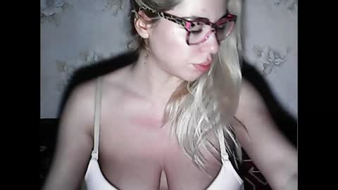 LuxSonyaStar online show from December 1, 2024, 8:31 pm