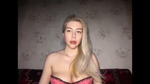 LuxSonyaStar online show from May 16, 2026, 7:34 pm