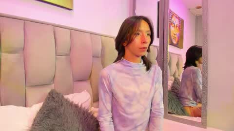 luy_star_ online show from November 12, 2025, 4:02 am