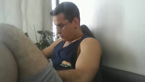 luzardol online show from January 5, 2025, 7:28 pm