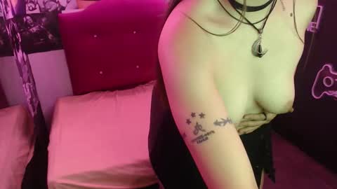 luzy online show from October 31, 2025, 1:01 pm