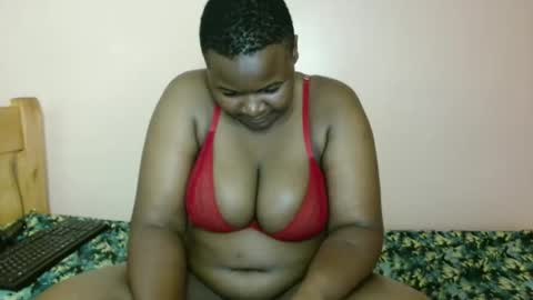 luzremi online show from April 16, 2026, 9:39 pm