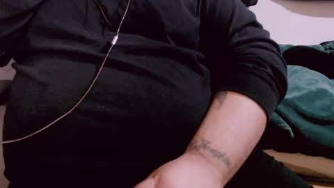 Snapshot of lvcifer_ chatting on February 2, 2025, 12:51 am ayoo online show from February 2, 2025, 12:51 am