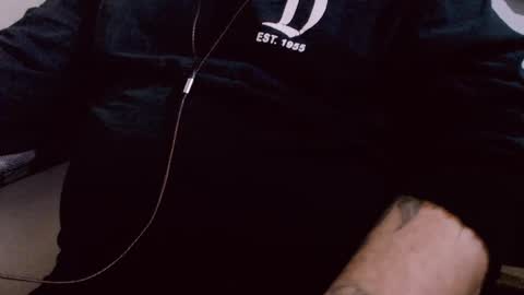 Snapshot of lvcifer_ chatting on February 11, 2025, 12:05 pm ayoo online show from February 11, 2025, 12:05 pm