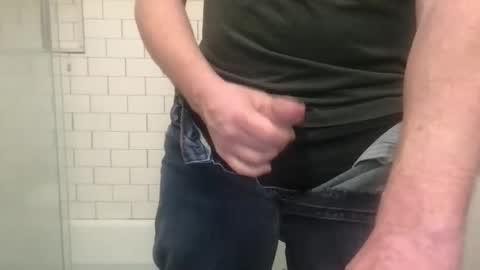 lvguynextdoor440656 online show from December 13, 2025, 11:43 pm