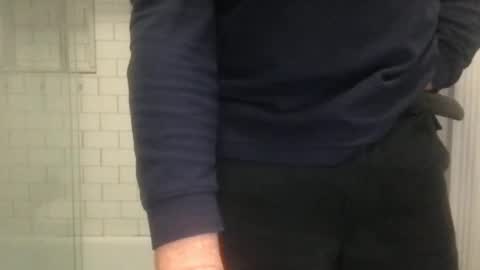 lvguynextdoor440656 online show from December 18, 2025, 1:00 am