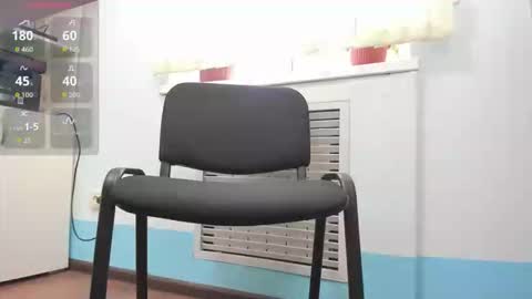 lyalya7773 online show from April 25, 2026, 7:55 am