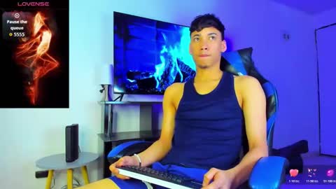 Lyam online show from March 26, 2026, 8:31 am